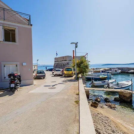Apartment Beachfront Nehaj Kastel